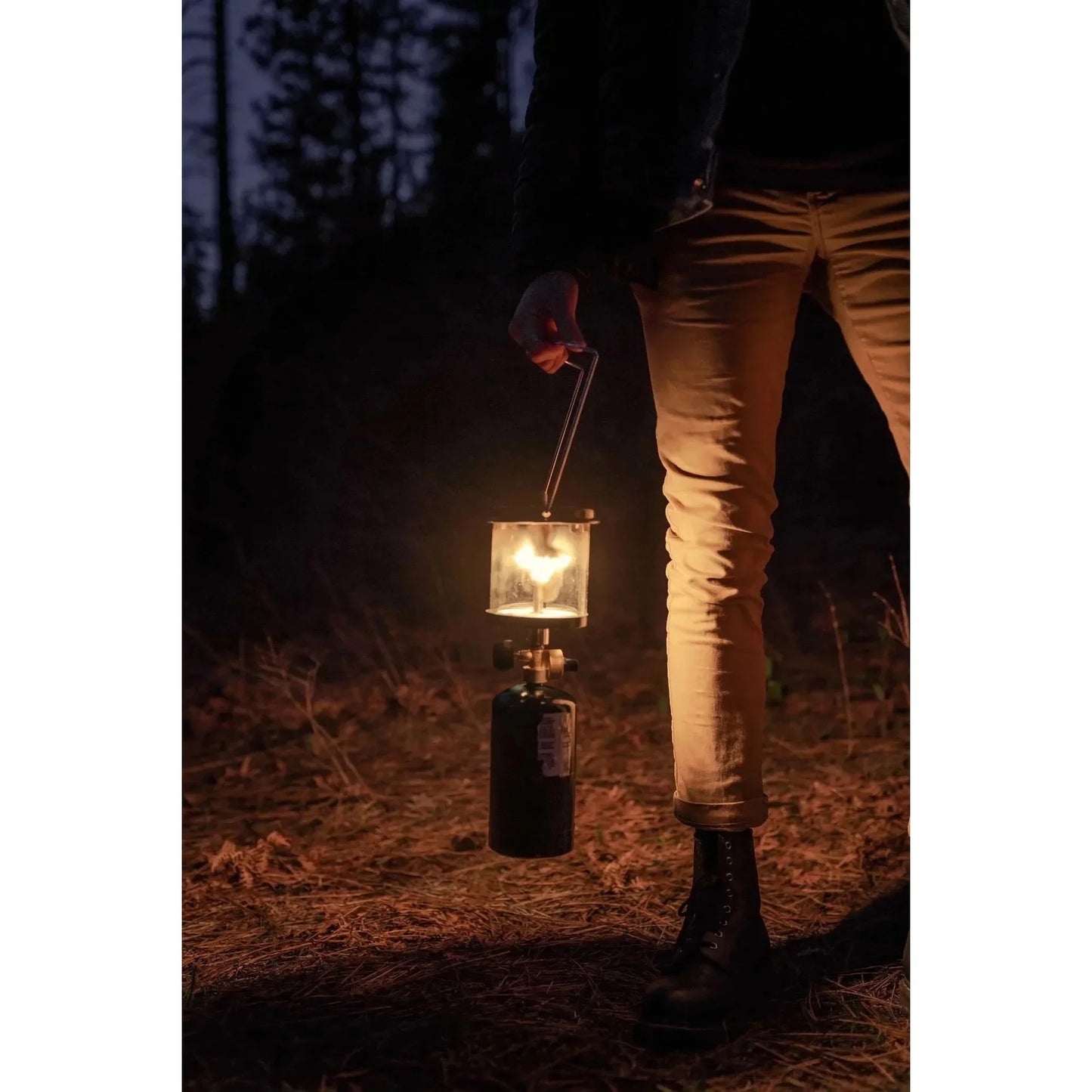 2 Mantle Propane Lantern Black, Weather Resistant Baked Enamel Finish, Bright Outdoor Camping Light